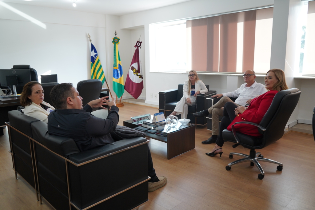 CFO recebe representantes do Movimento Dentistas do SUS para discutir articulação em defesa de pautas da Odontologia